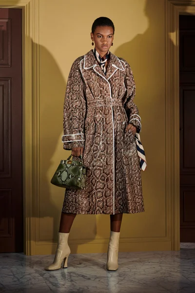 Look 28